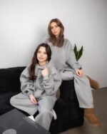 CRYSTALAND BASIC GREY HOODIE - obrazek 2