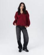 CRYSTALAND ESSENTIAL BURGUNDY ZIP HOODIE - obrazek 2