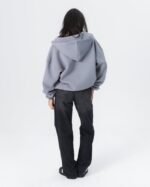 CRYSTALAND ESSENTIAL SILVER GREY ZIP HOODIE - obrazek 3