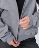 CRYSTALAND ESSENTIAL SILVER GREY ZIP HOODIE - obrazek 4