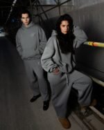 CRYSTALAND BASIC SILVER GREY HOODIE - obrazek 2