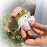 Ręcznie robione etui ochronne na słuchawki bezprzewodowe Ugly Frog do AirPods 4/Pro 3, etui z motywem dziwnej ropuchy, kompatybilne etui z motywem zwierząt, miękkie, odporne na zarysowania ochraniacze, wyjątkowy prezent - obrazek 7